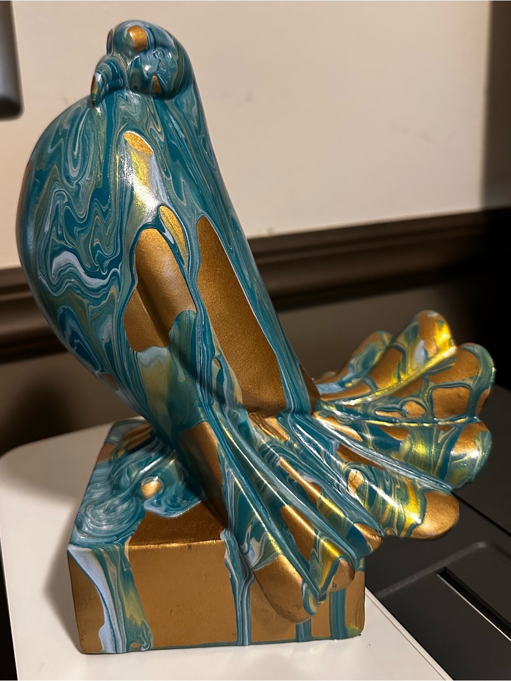 Hand crafted abstract painted Turquoise and Gold Bird ceramic statue - Picture 11 of 12